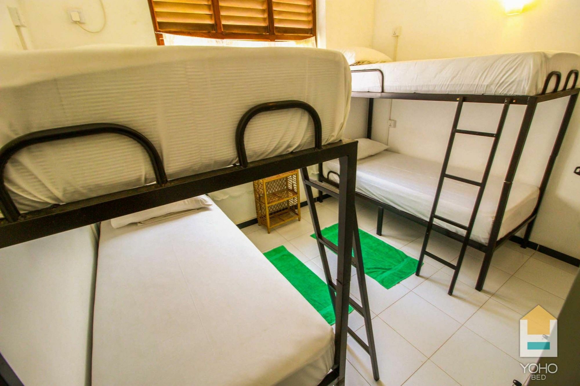 Bed & Bicycle Hostel マウントラビニア エクステリア 写真